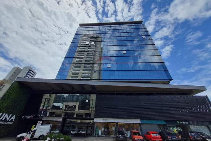 Una Business Center
