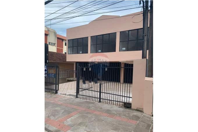 PRÉDIO COMERCIAL NA MOROM