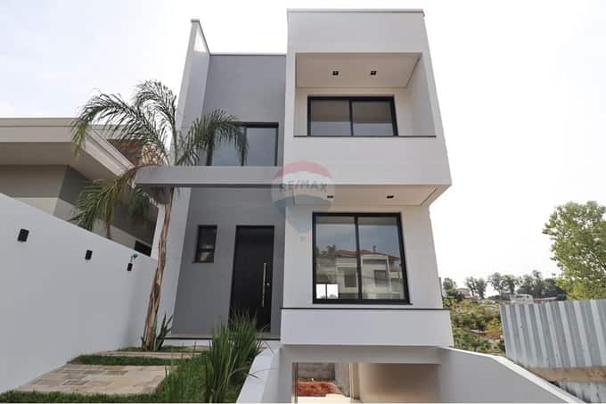 Triplex Novo com 3 Dormitórios à venda na Lucas Araújo