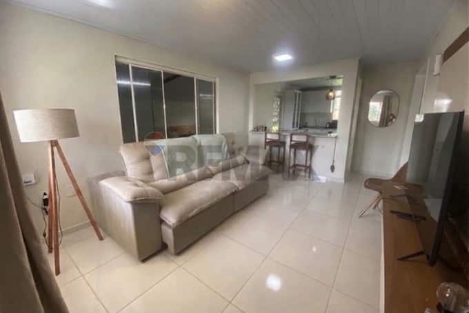 Casa três dormitórios no Bairro Boqueirão