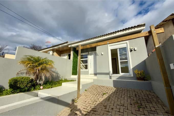 Casa 2 dormitórios mobiliada com piscina -Boqueirão, Passo Fundo/RS