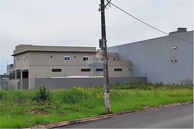 02 TERRENOS A VENDA NA AV PRINCIPAL DA ROSELANDIA