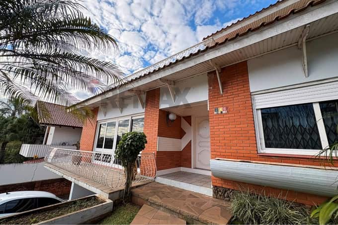 Excelente casa Comercial ou Residencial no Bairro Vergueiro com 454,58m²